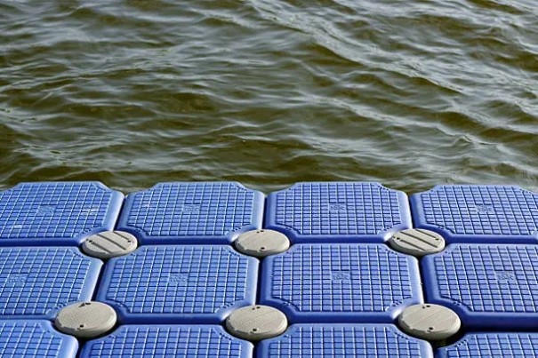 The Commercial Waterfront Evolution: Engineering Modular Floating Platforms for Marinas and Eco-Tourism